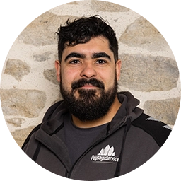 Stéban chargé de projets, infographiste